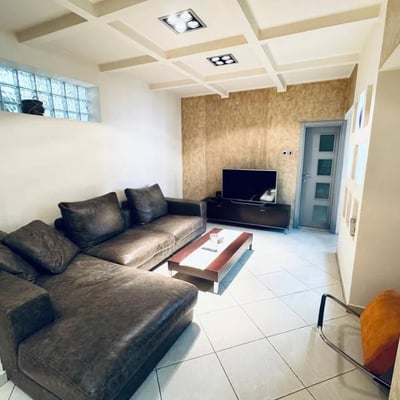 Miete einer gemütlichen 2-Zimmer-Wohnung, 56 m², im Stadtzentrum von Belgrad, Serbien